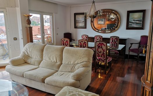 180平四室复式大宅设施完善